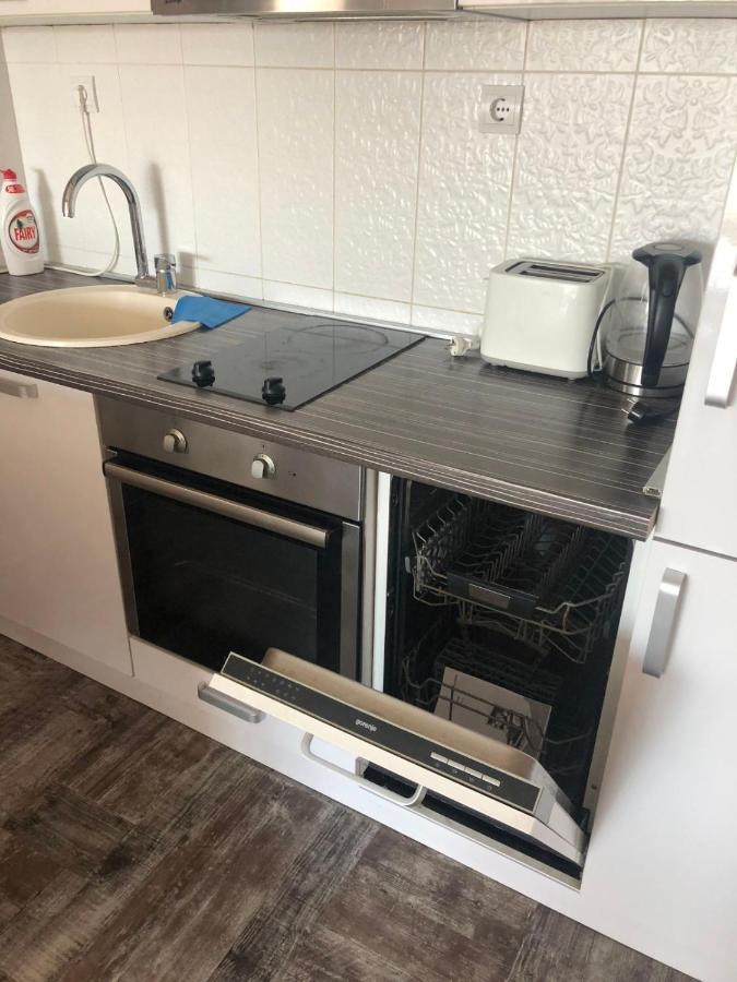 Gala Apartment Tivat Buitenkant foto