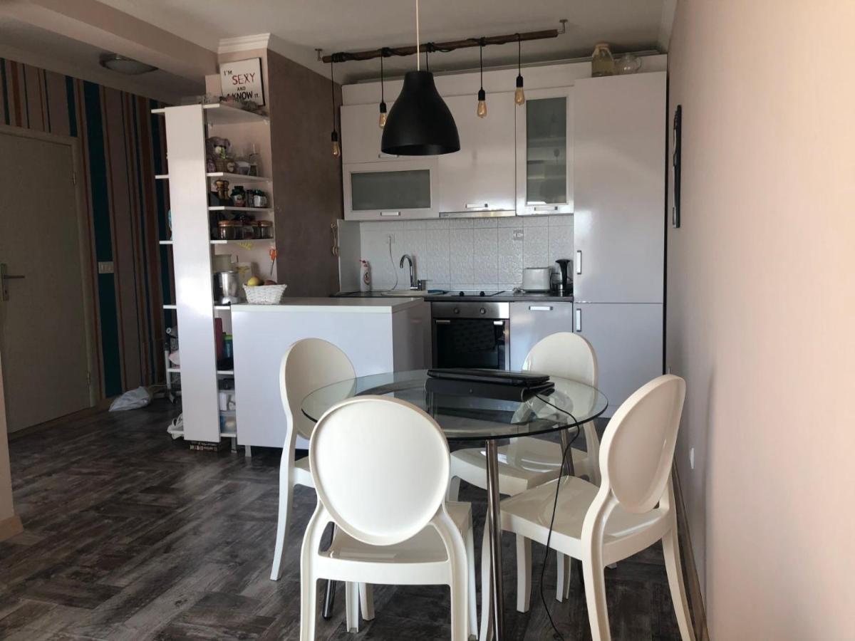 Gala Apartment Tivat Buitenkant foto